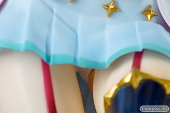 秋葉原の新作フィギュア展示の様子03