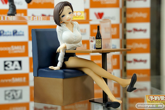 グッドスマイルカンパニー 月曜日のたわわ 後輩ちゃん フィギュア 佐々木界 えこし 比村奇石 01