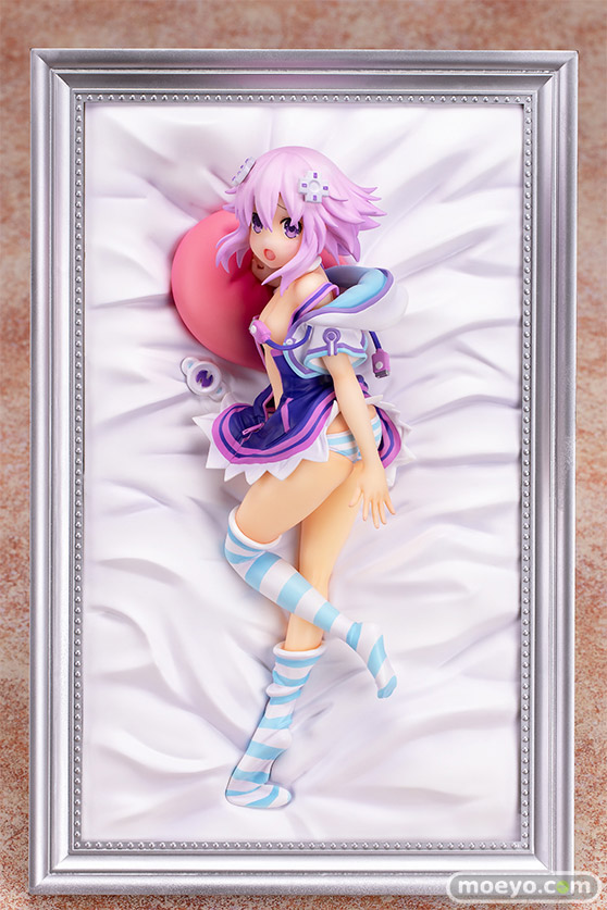 プルクラ 超次元ゲイム ネプテューヌ 「ネプテューヌ」 寝そべりver. フィギュア PUSANカモメ 01