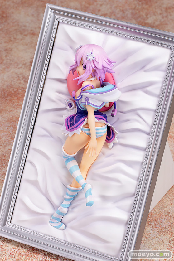 プルクラ 超次元ゲイム ネプテューヌ 「ネプテューヌ」 寝そべりver. フィギュア PUSANカモメ 02