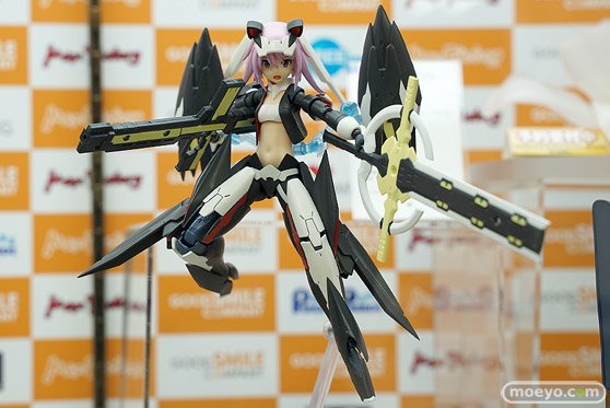 秋葉原の新作フィギュア展示の様子 03