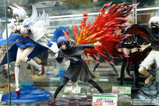 秋葉原の新作フィギュア展示の様子 12