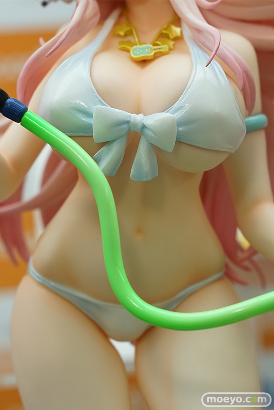 秋葉原の新作フィギュア展示の様子 24