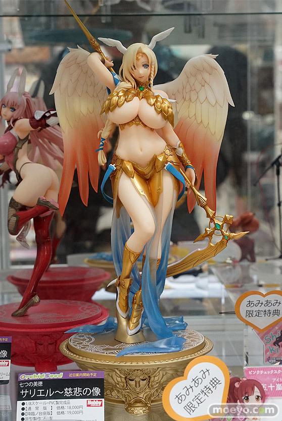 秋葉原の新作フィギュア展示の様子 ゴールデンウィーク  あみあみ 19