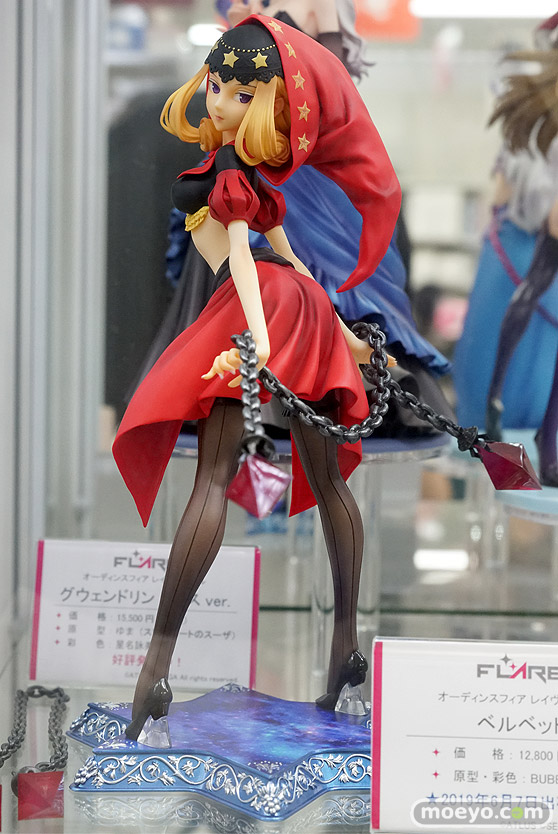 秋葉原の新作フィギュア展示の様子05