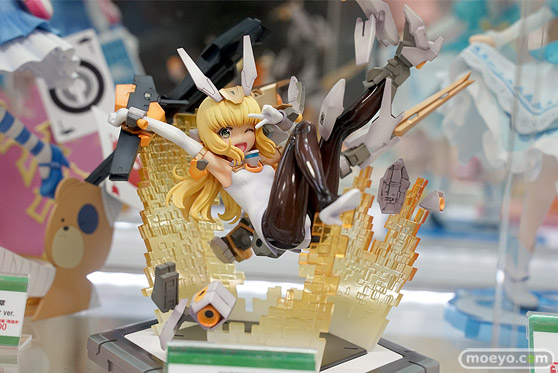 秋葉原の新作フィギュア展示の様子 09