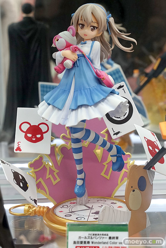 秋葉原の新作フィギュア展示の様子 12