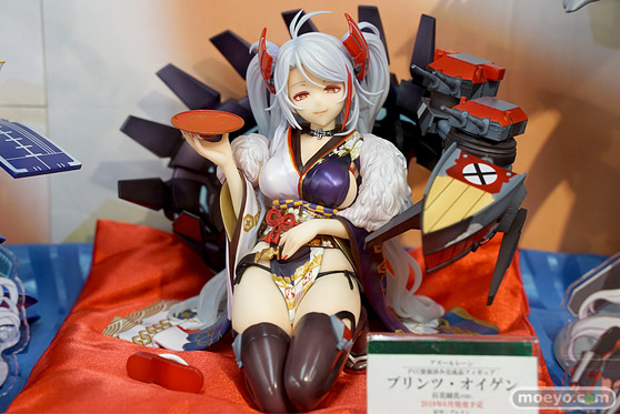 秋葉原の新作フィギュア展示の様子 23