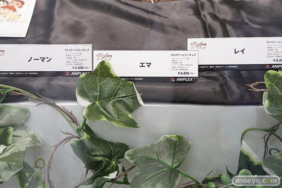 秋葉原の新作フィギュア展示の様子 05