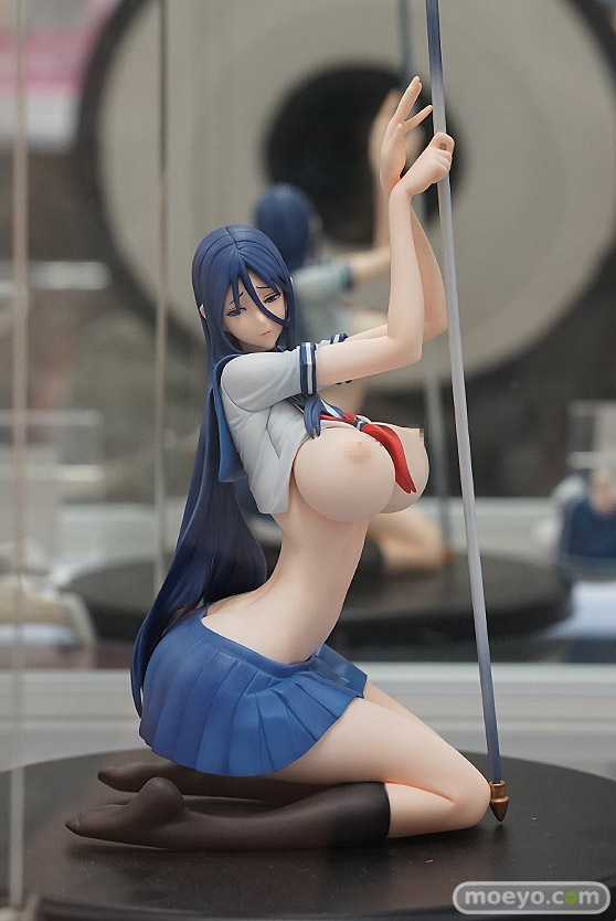 秋葉原の新作フィギュア展示の様子 12