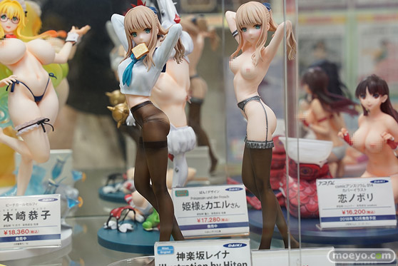 秋葉原の新作フィギュア展示の様子 26
