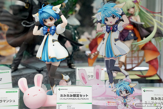 秋葉原の新作フィギュア展示の様子 23