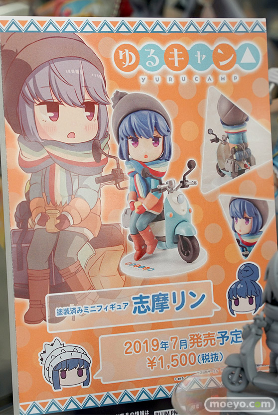 秋葉原の新作フィギュア展示の様子 09