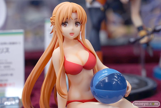 秋葉原の新作フィギュア展示の様子 11