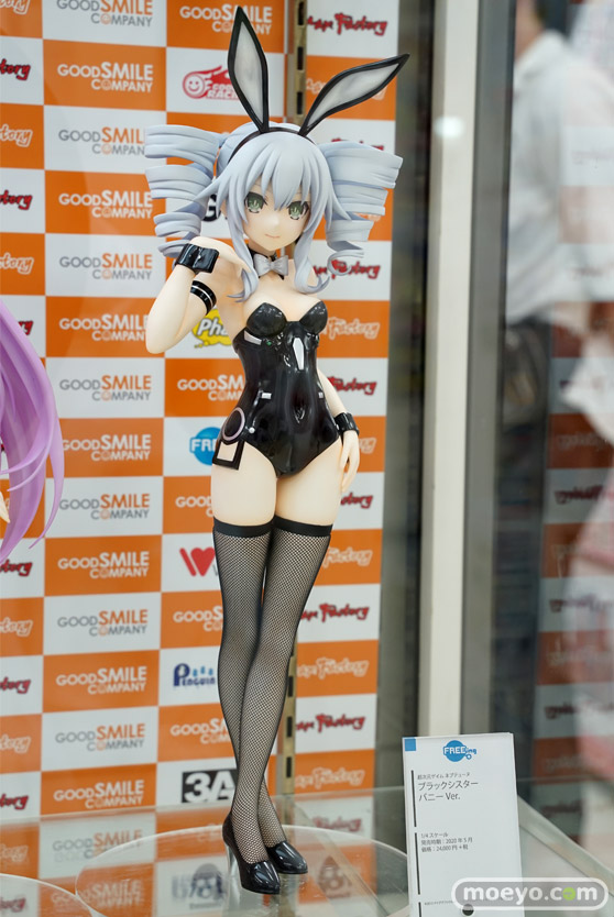 秋葉原の新作展示の様子 24