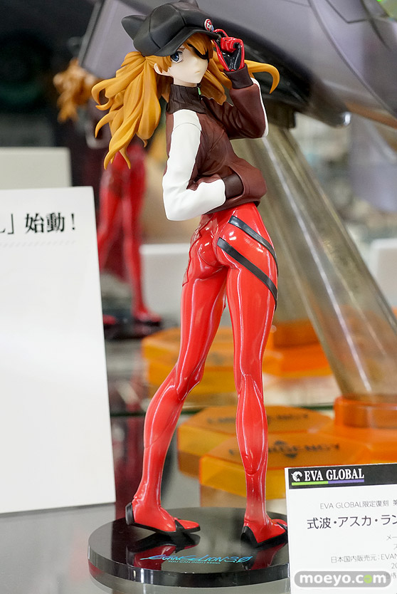 秋葉原の新作フィギュア展示の様子 あみあみ 01