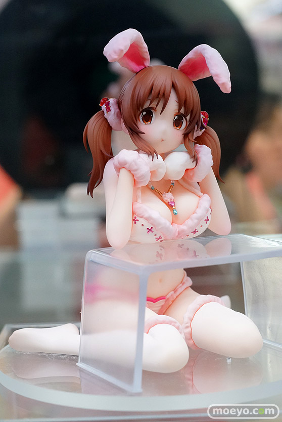 秋葉原の新作フィギュア展示の様子 08