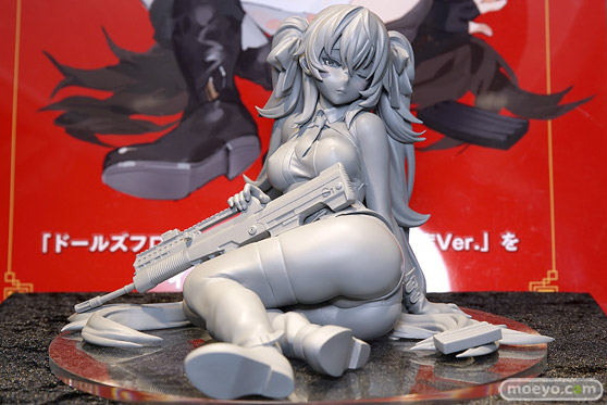 ワンダーフェスティバル 2019［夏］ フレア ９７式 ルーラー/ジャンヌ・ダルク オズワルド 真希波・マリ・イラストリアス 01