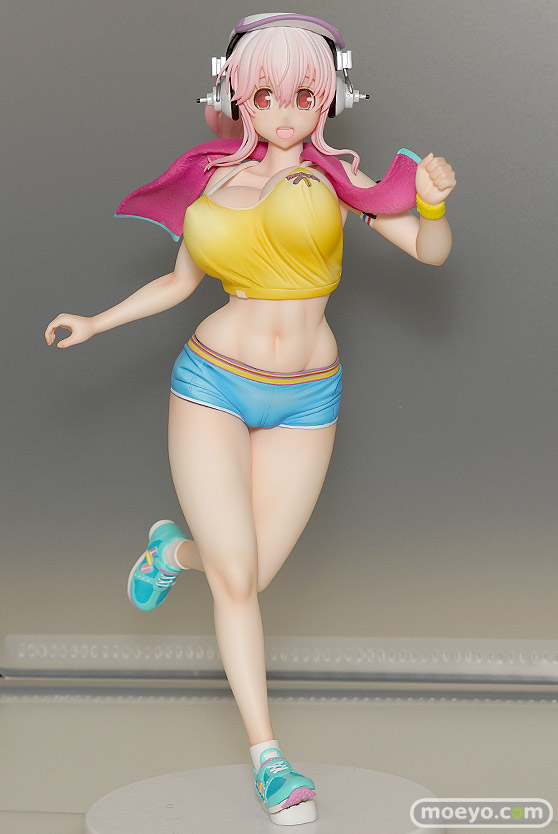 回天堂 すーぱーそに子　ジョギングver. フィギュア 03