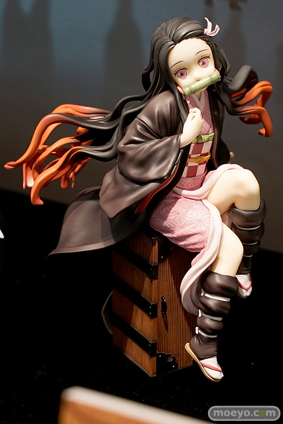 秋葉原の新作フィギュア展示の様子 06