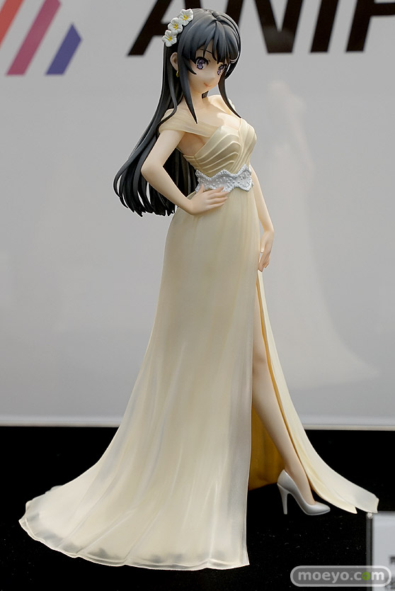 秋葉原の新作フィギュア展示の様子 09