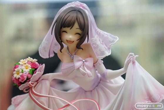 秋葉原の新作フィギュア展示の様子 05