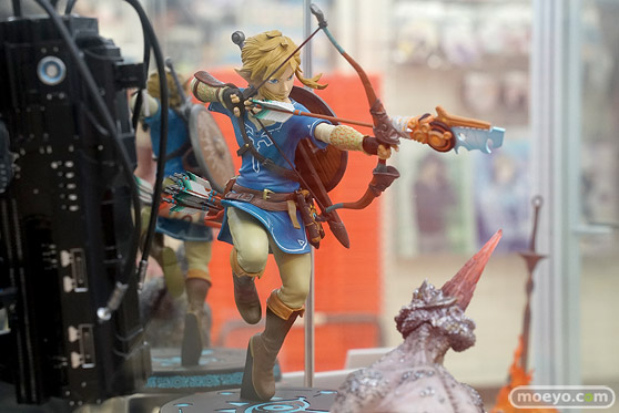 秋葉原の新作フィギュア展示の様子 07