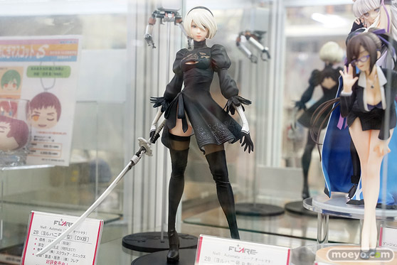 秋葉原の新作フィギュア展示の様子 25