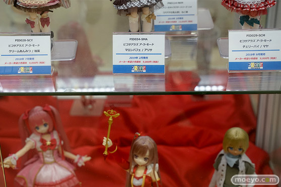 秋葉原の新作フィギュア展示の様子 33