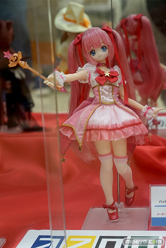 秋葉原の新作フィギュア展示の様子 38