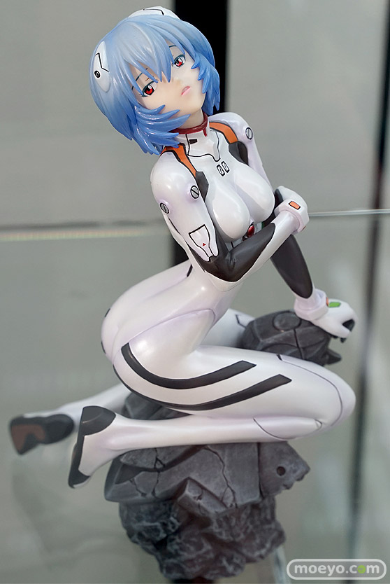 秋葉原の新作フィギュア展示の様子 50