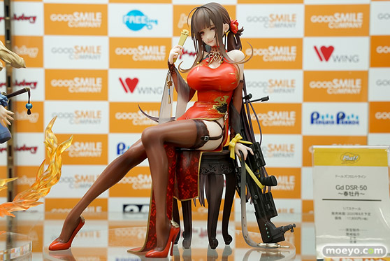 秋葉原の新作フィギュア展示の様子 06