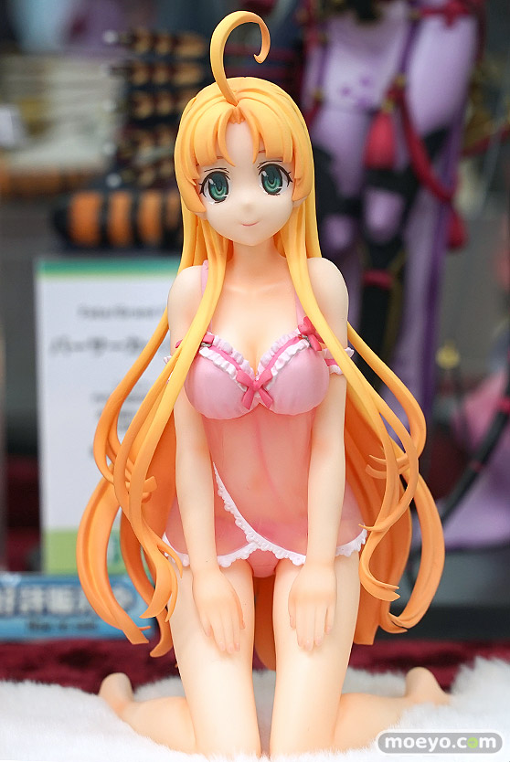 秋葉原の新作フィギュア展示の様子 25