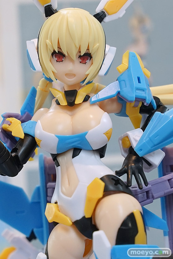 秋葉原の新作フィギュア展示の様子 35