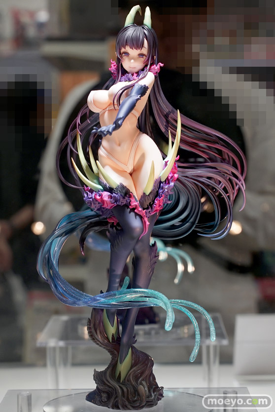 秋葉原の新作フィギュア展示の様子　20190927 01