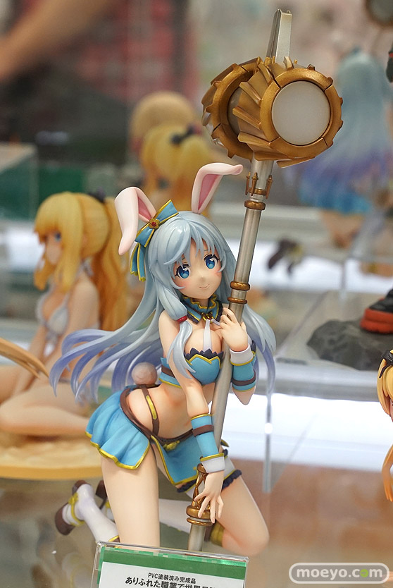 秋葉原の新作フィギュア展示の様子 04