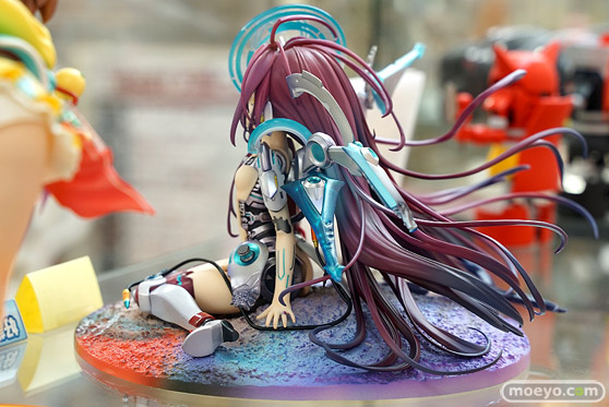 秋葉原の新作フィギュア展示の様子 13