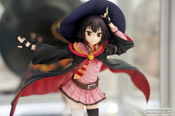 秋葉原の新作フィギュア展示の様子 16