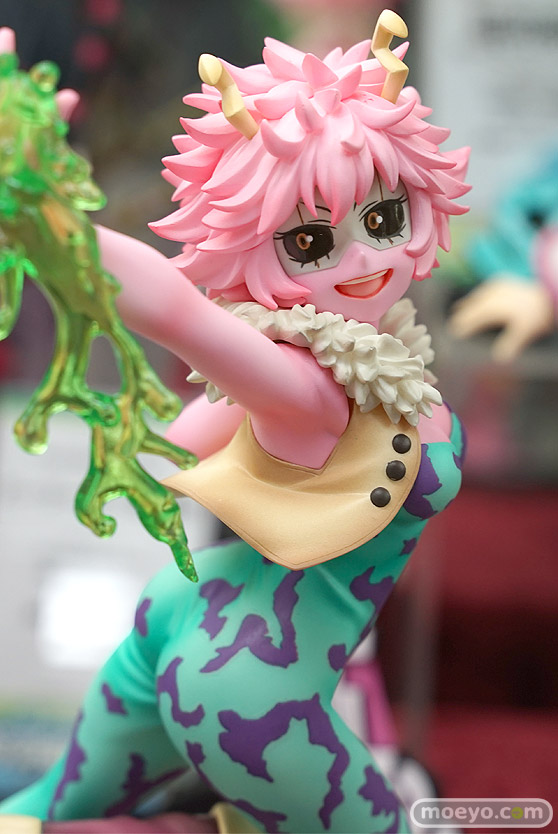 秋葉原の新作フィギュア展示の様子 30