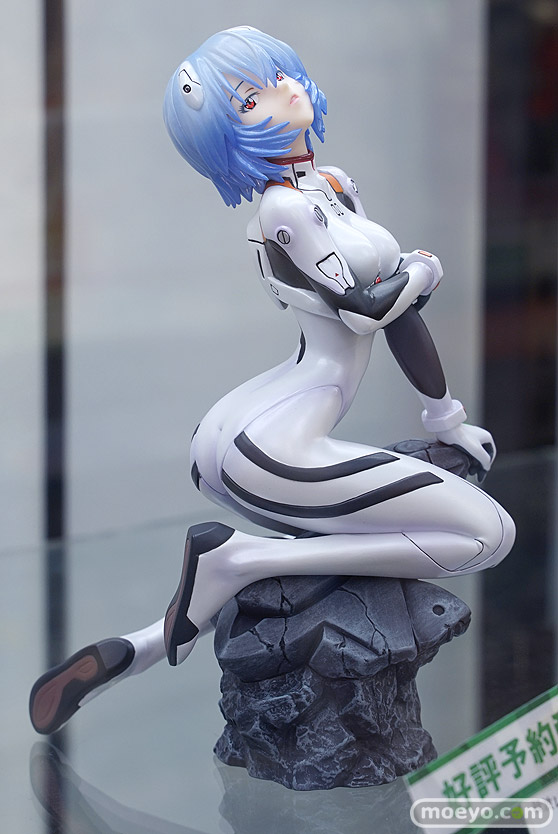 秋葉原の新作フィギュア展示の様子 41