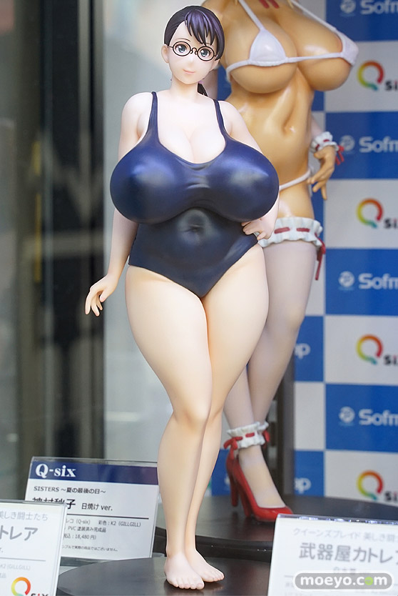 秋葉原の新作フィギュア展示の様子 12