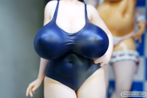 秋葉原の新作フィギュア展示の様子 14