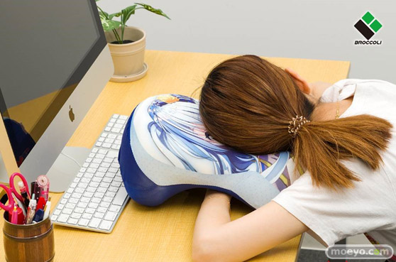 ブロッコリー 立体デスクピロー 01