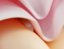 グッドスマイルカンパニー新作美少女フィギュア「冴えない彼女の育てかた Fine 加藤恵 出会いの服Ver.」彩色サンプルがアキバで展示！