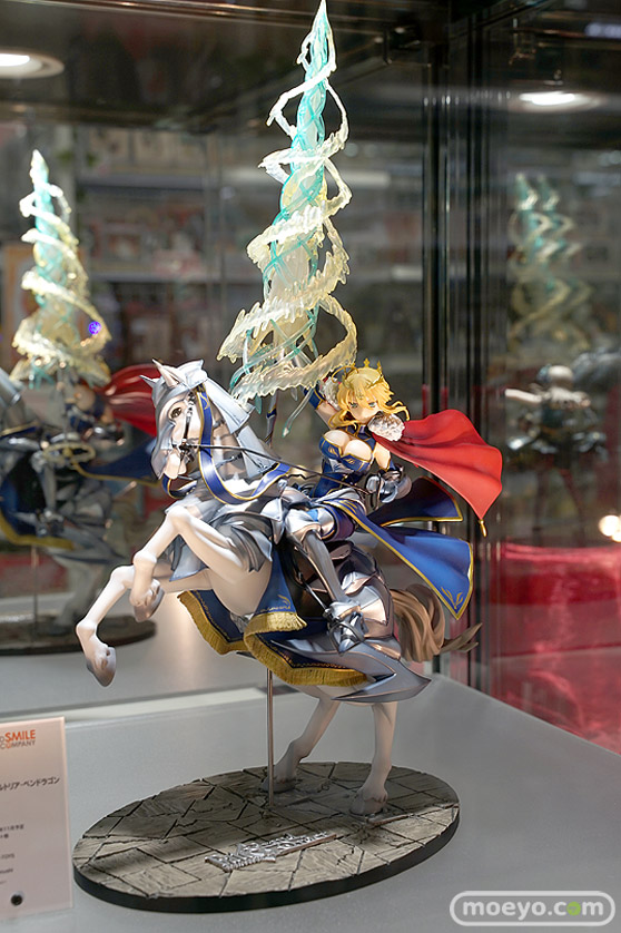 秋葉原の新作フィギュア展示の様子 04