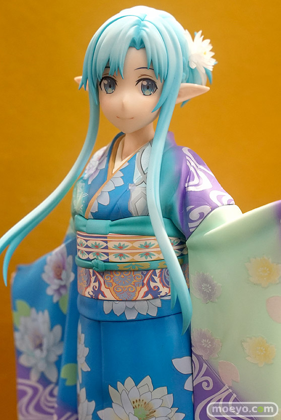 秋葉原の新作フィギュア展示の様子 02