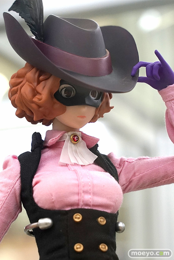 秋葉原の新作フィギュア展示の様子 11