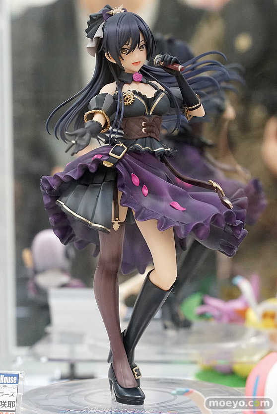 秋葉原の新作フィギュア展示の様子 38