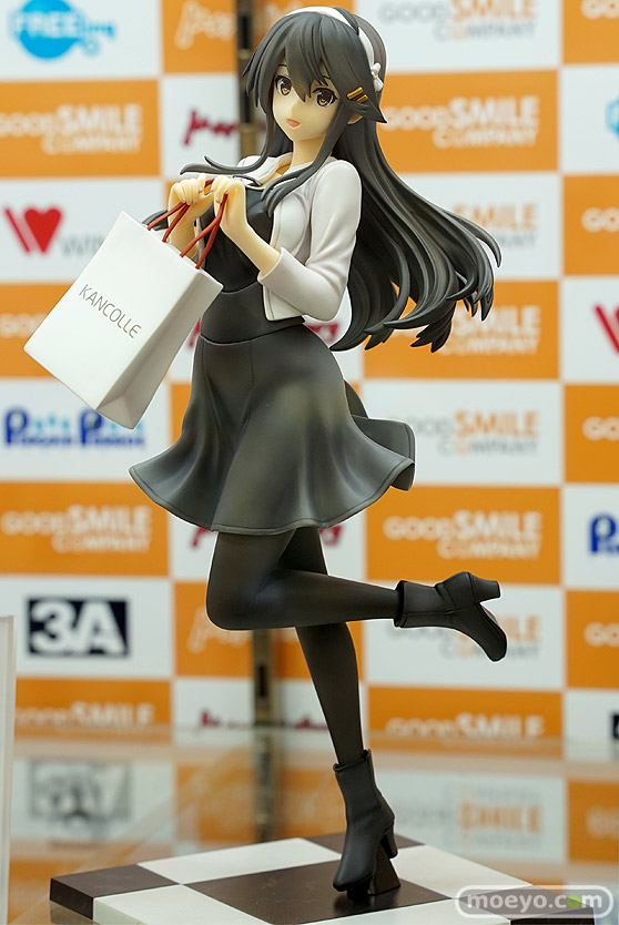 秋葉原の新作フィギュア展示の様子 14