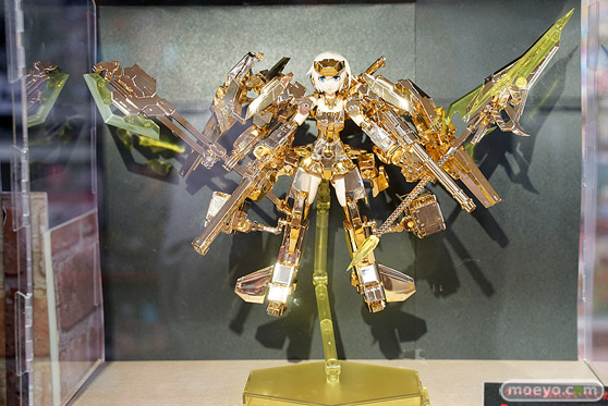 秋葉原の新作フィギュア展示の超子 28